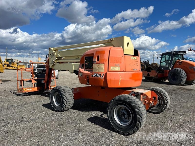 JLG 450AJ Series ll 4WD Diesel Articulating Boom Lift رافعات سلة مفصلية
