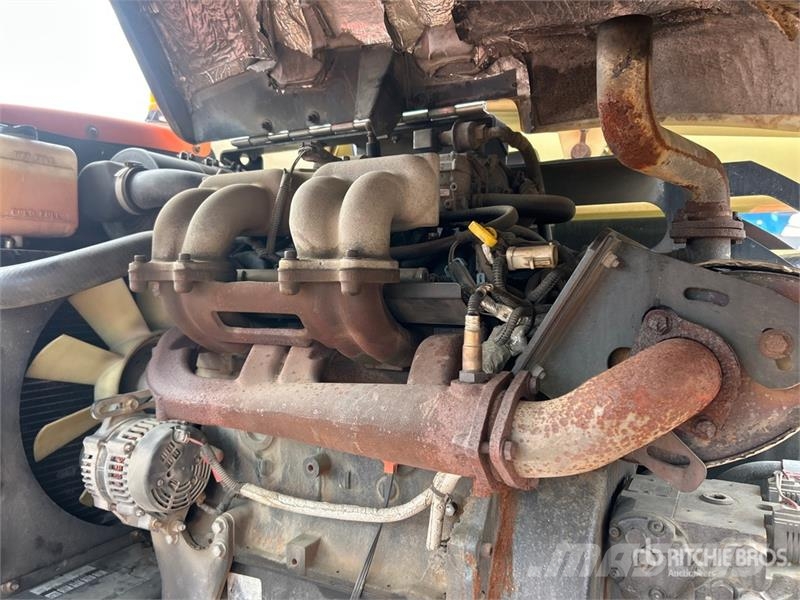 JLG 450AJ Series ll 4WD Dual Fuel Articulating Boom Li Karos emelők