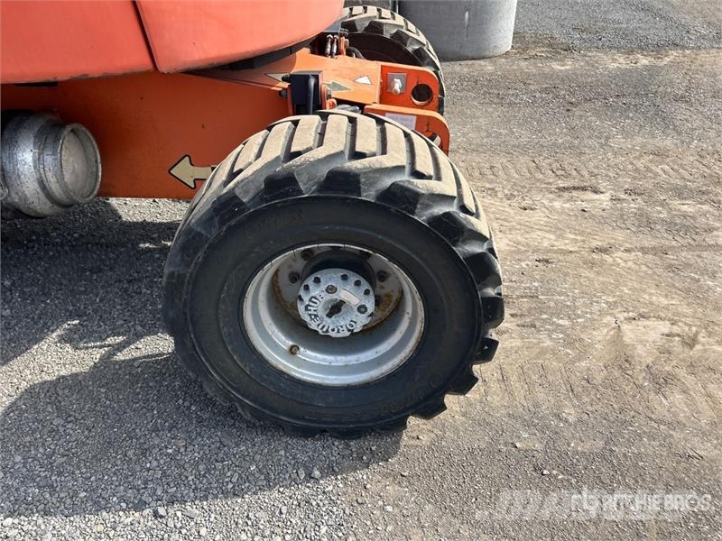JLG 450AJ Series ll 4WD Dual Fuel Articulating Boom Li Piattaforme a braccio articolato