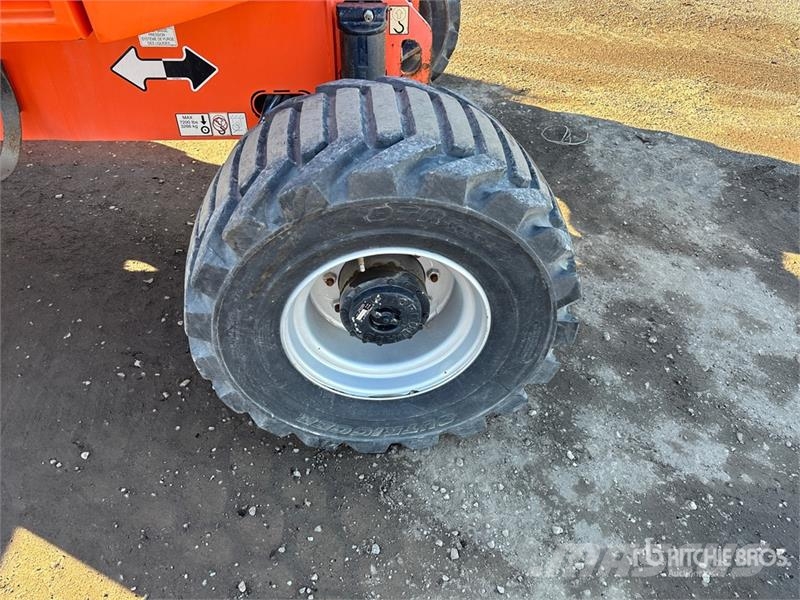 JLG 450AJ Series ll 4WD Dual Fuel Articulating Boom Li Nacele cu brat articulat