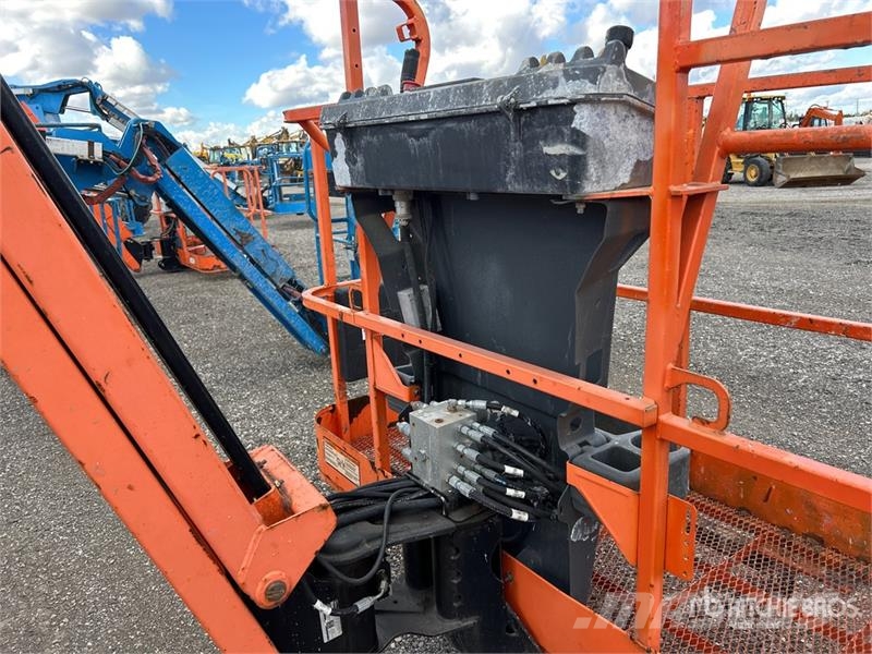 JLG 450AJ Series ll 4WD Diesel Articulating Boom Lift رافعات سلة مفصلية