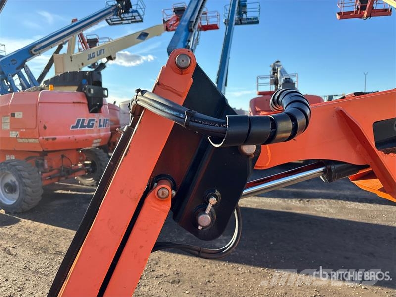 JLG 450AJ Series ll 4WD Dual Fuel Articulating Boom Li Nacele cu brat articulat