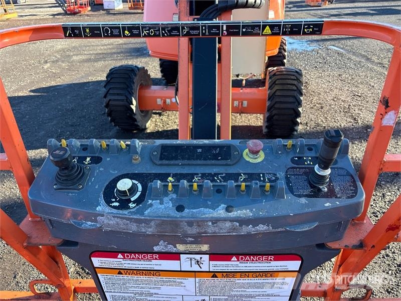 JLG 450AJ Series ll 4WD Dual Fuel Articulating Boom Li Karos emelők