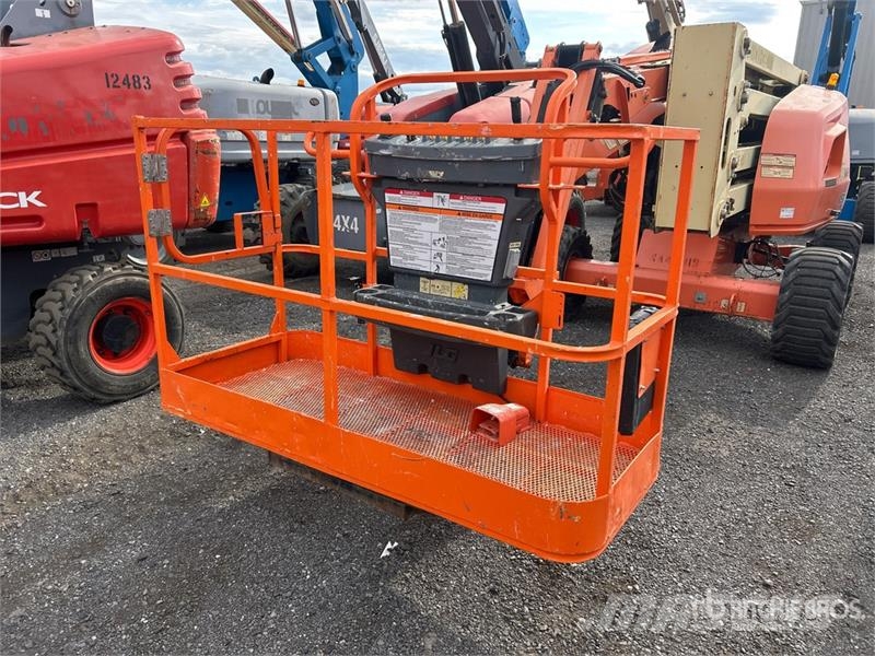 JLG 450AJ Series ll 4WD Dual Fuel Articulating Boom Li Articulated boom lifts