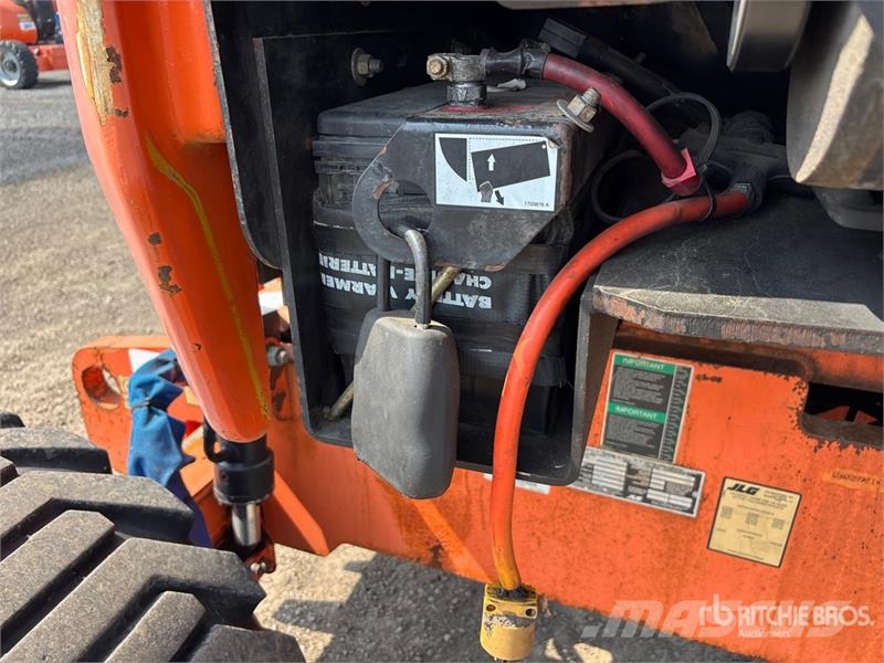 JLG 450AJ Series ll 4WD Diesel Articulating Boom Lift Piattaforme a braccio articolato