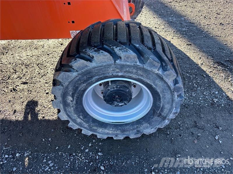 JLG 450AJ Series ll 4WD Dual Fuel Articulating Boom Li Karos emelők