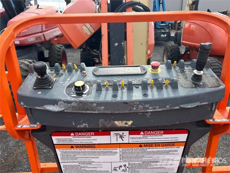 JLG 450AJ Series ll 4WD Dual Fuel Articulating Boom Li Articulated boom lifts