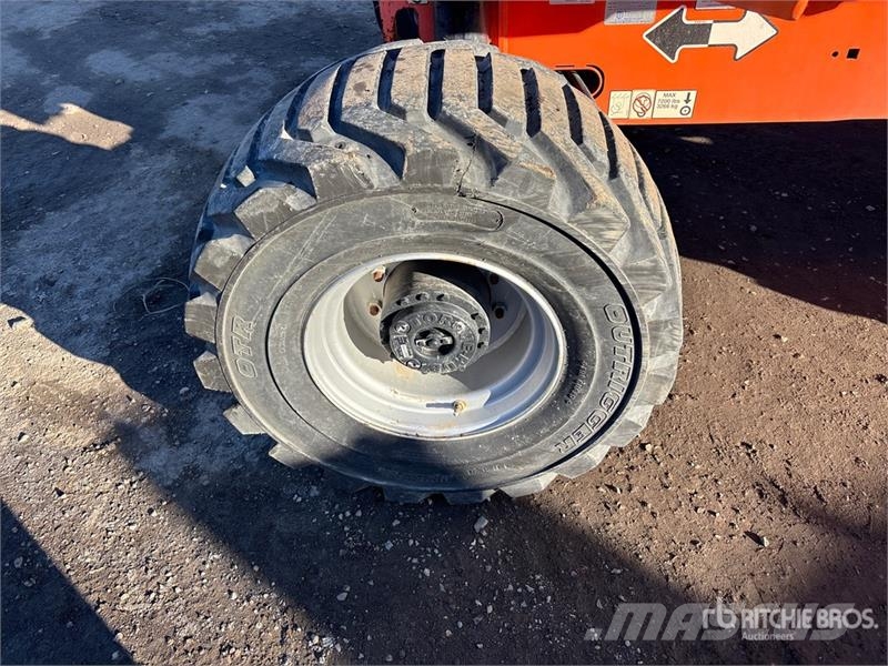 JLG 450AJ Series ll 4WD Dual Fuel Articulating Boom Li Nacele cu brat articulat