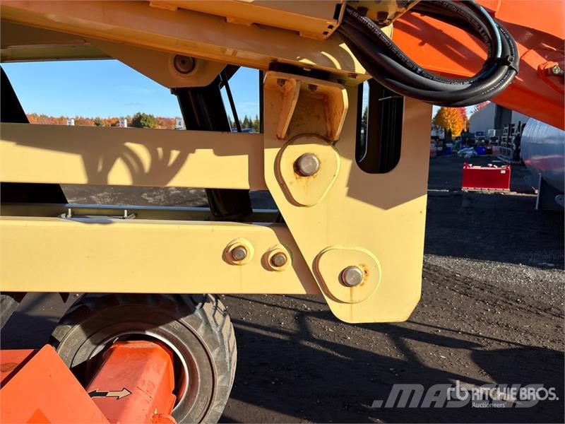 JLG 450AJ Series ll 4WD Dual Fuel Articulating Boom Li Nacele cu brat articulat