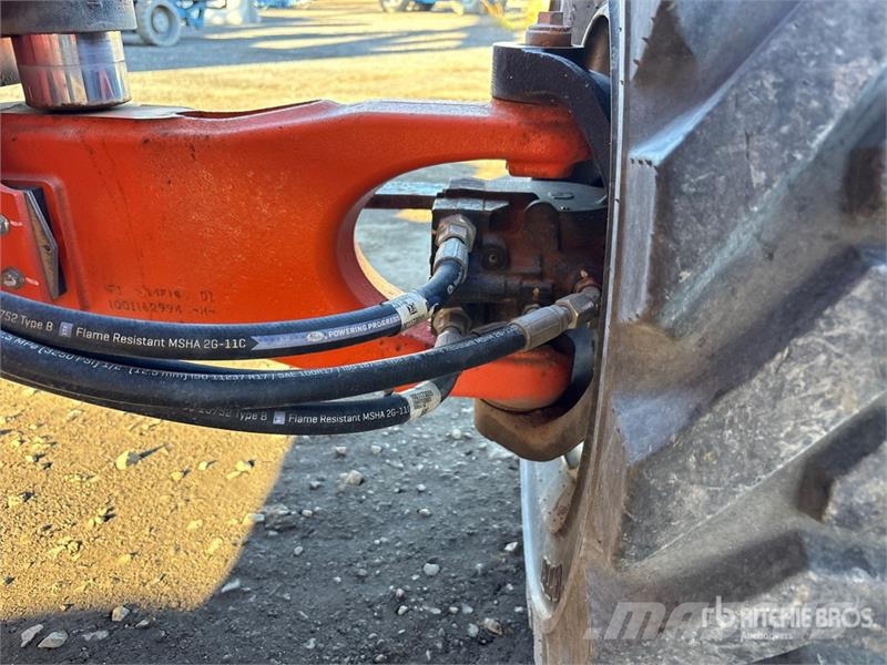 JLG 450AJ Series ll 4WD Dual Fuel Articulating Boom Li Nacele cu brat articulat