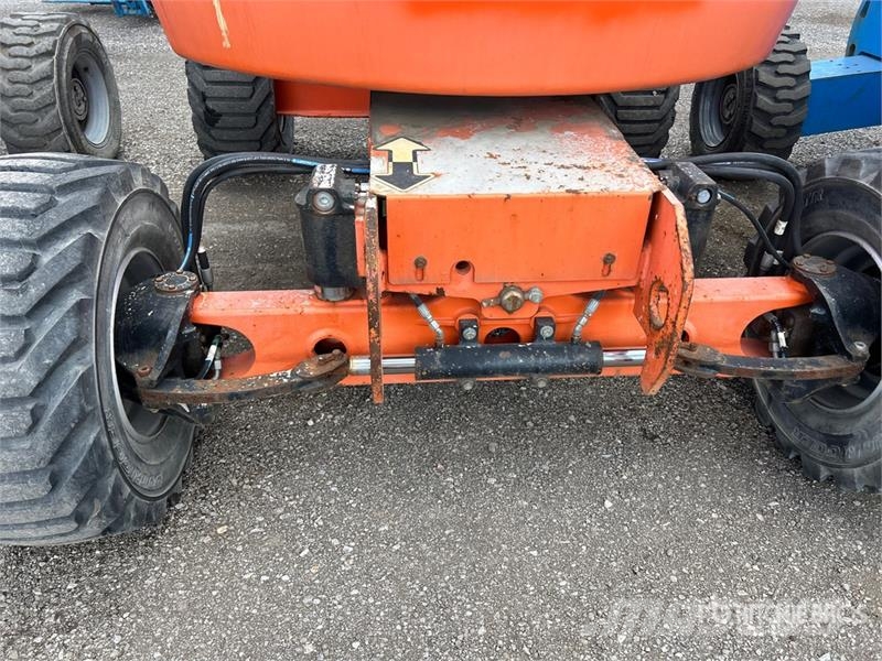 JLG 450AJ Series ll 4WD Diesel Articulating Boom Lift رافعات سلة مفصلية