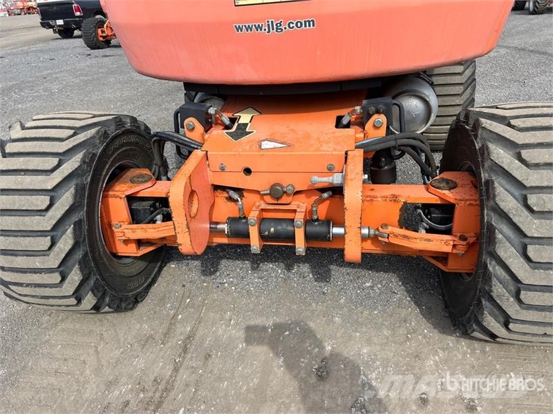 JLG 450AJ Series ll 4WD Dual Fuel Articulating Boom Li Piattaforme a braccio articolato