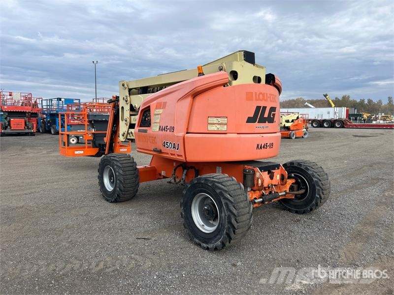 JLG 450AJ Series ll 4WD Dual Fuel Articulating Boom Li Articulated boom lifts