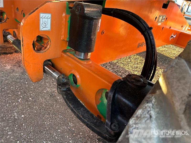 JLG 460SJ 4WD Diesel Telescopic Boom Lift Nacelles télescopiques