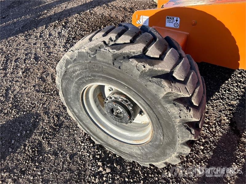 JLG 460SJ 4WD Diesel Telescopic Boom Lift Nacelles télescopiques