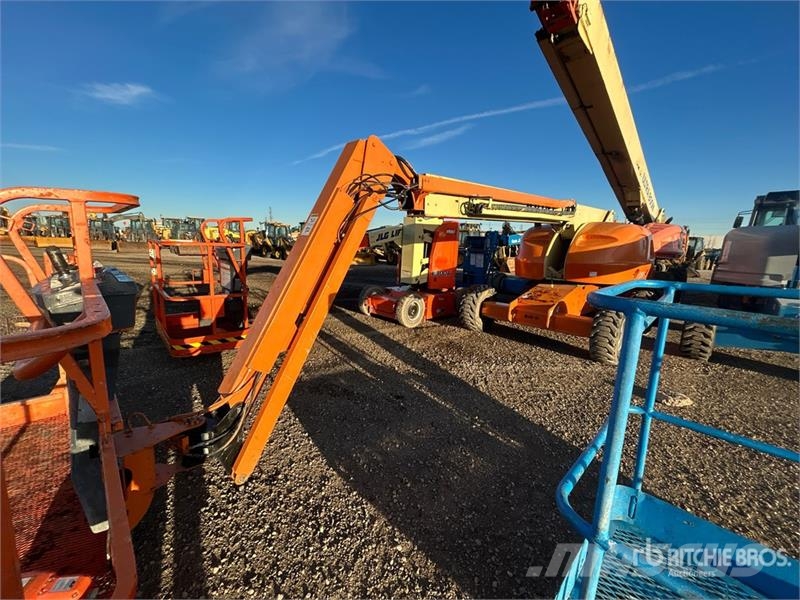 JLG 460SJ 4WD Diesel Telescopic Boom Lift Nacelles télescopiques
