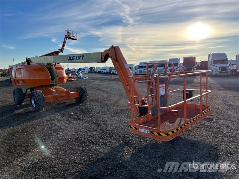 JLG 460SJ 4WD Diesel Telescopic Boom Lift Nacelles télescopiques
