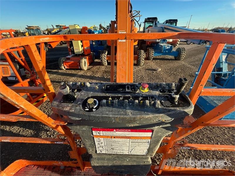 JLG 460SJ 4WD Diesel Telescopic Boom Lift Nacelles télescopiques