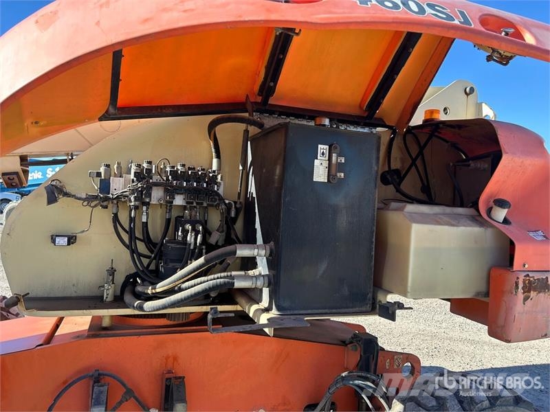 JLG 460SJ 4WD Dual Fuel Telescopic Boom Lift Nacelles télescopiques