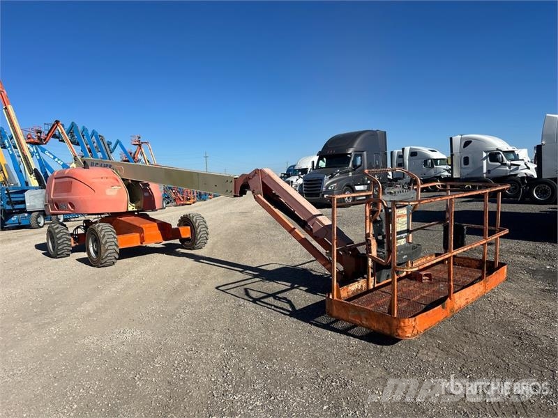 JLG 460SJ 4WD Dual Fuel Telescopic Boom Lift Nacelles télescopiques
