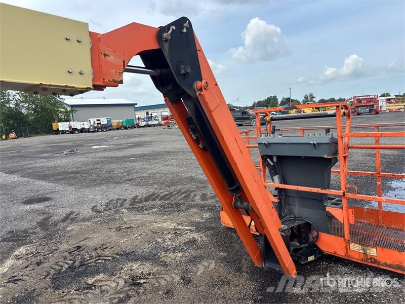 JLG 460SJ 4WD Dual Fuel Telescopic Boom Lift Telescoophoogwerkers