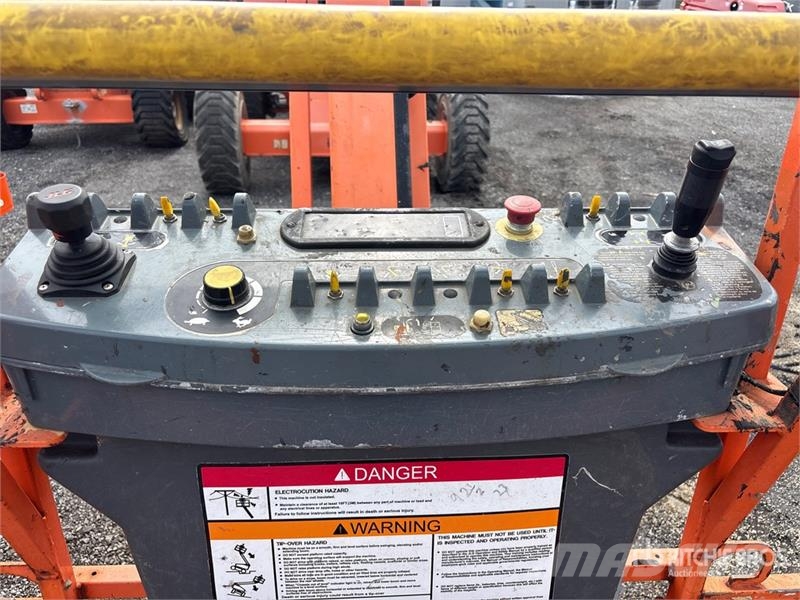 JLG 460SJ 4WD Dual Fuel Telescopic Boom Lift Telescoophoogwerkers