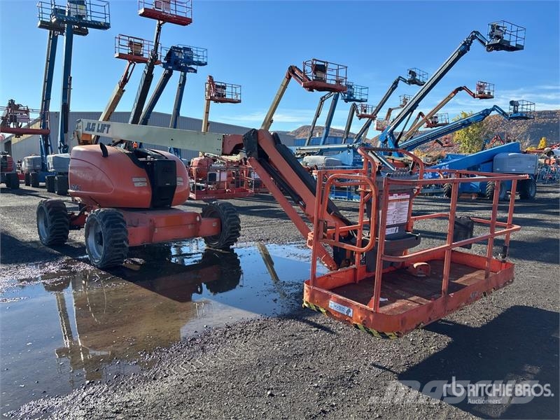 JLG 600 AJ DF 4WD Dual Fuel Articulating Boom Lift Articulated boom lifts