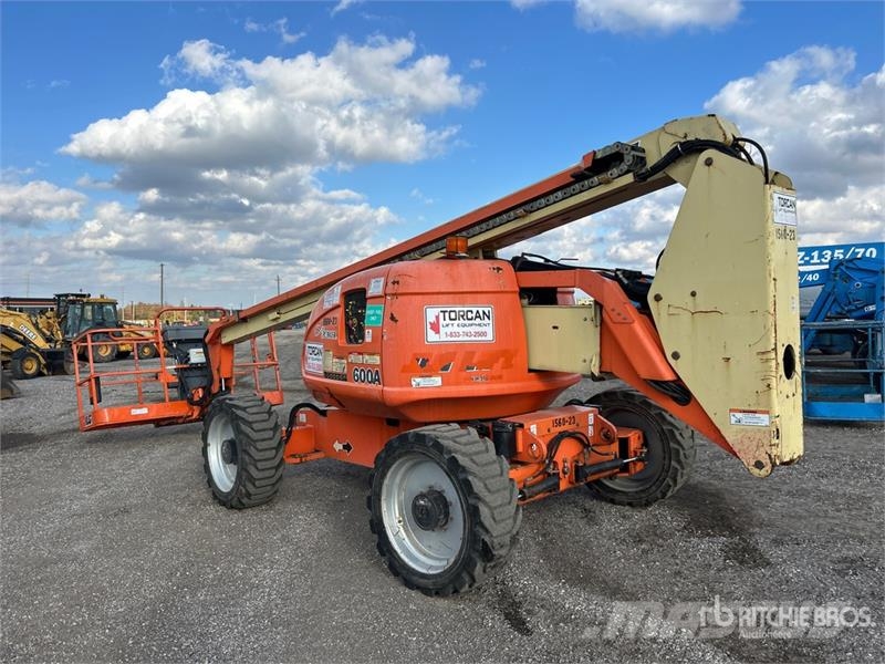 JLG 600A 2WD Diesel Articulating Boom Lift 관절형 전동이동 리프트
