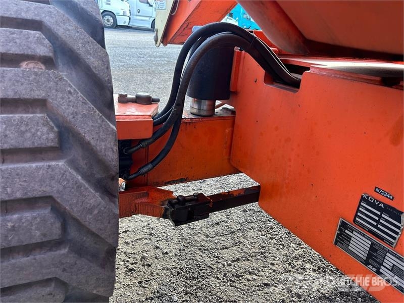 JLG 600A 4WD Diesel Articulating Boom Lift Articulated boom lifts