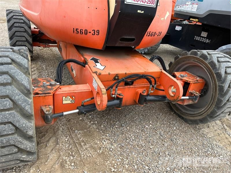JLG 600A 4WD Diesel Articulating Boom Lift Knikarmhoogwerkers