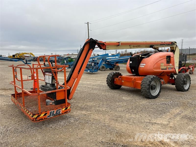 JLG 600AJ 2WD Articulating Boom Lift Articulated boom lifts