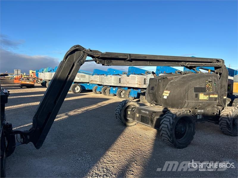 JLG 600AJ 2WD Dual Fuel Articulating Boom Lift Strēles pacēlāji