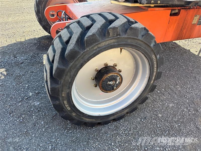 JLG 600AJ 4WD Diesel Articulating Boom Lift رافعات سلة مفصلية