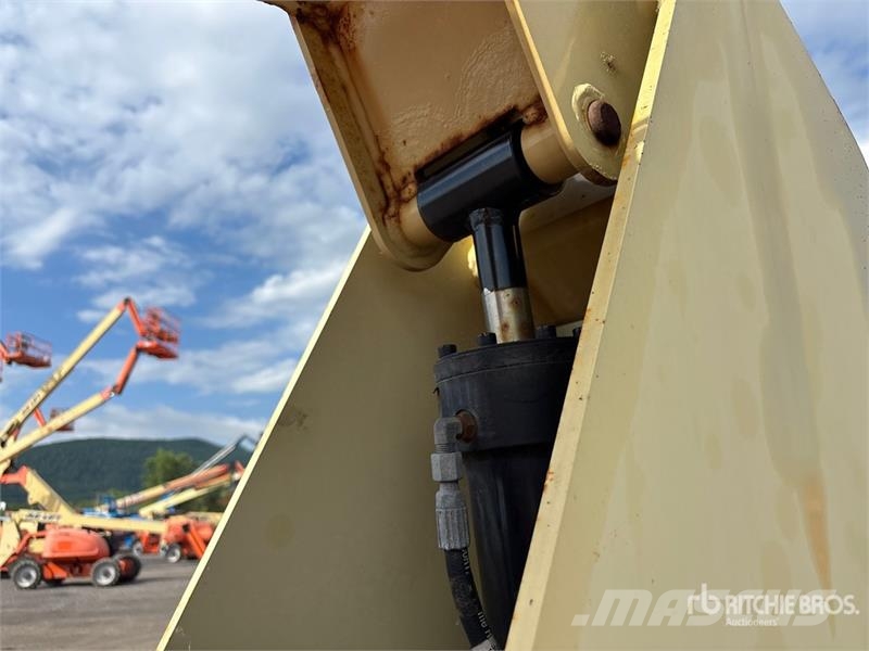 JLG 600AJ 4WD Diesel Articulating Boom Lift رافعات سلة مفصلية