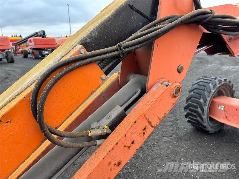 JLG 600AJ 4WD Diesel Articulating Boom Lift Strēles pacēlāji