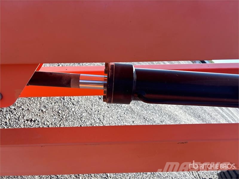 JLG 600AJ 4WD Diesel Articulating Boom Lift رافعات سلة مفصلية