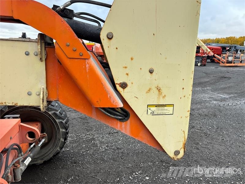 JLG 600AJ 4WD Diesel Articulating Boom Lift Strēles pacēlāji