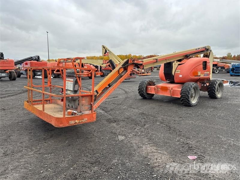 JLG 600AJ 4WD Diesel Articulating Boom Lift Strēles pacēlāji