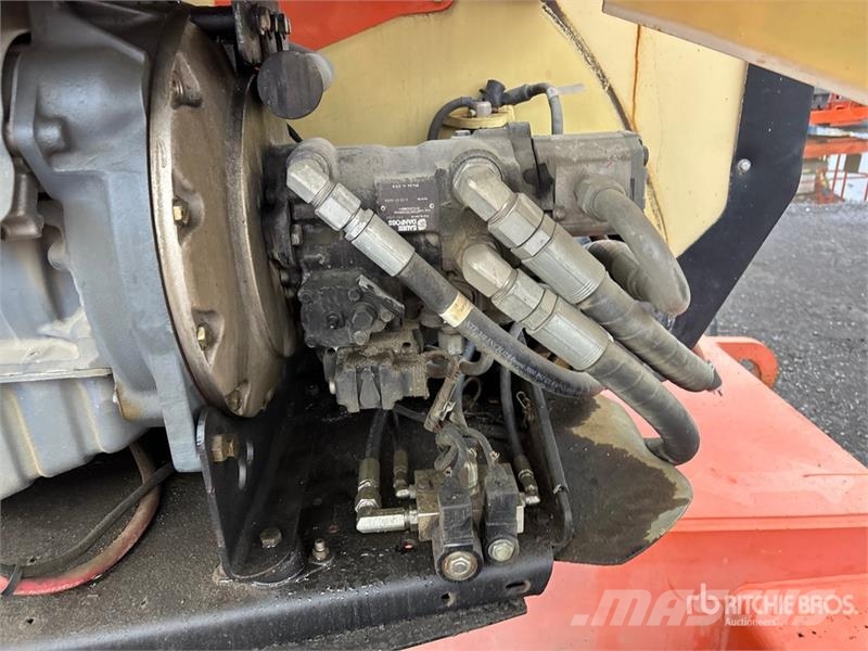 JLG 600AJ 4WD Diesel Articulating Boom Lift Strēles pacēlāji