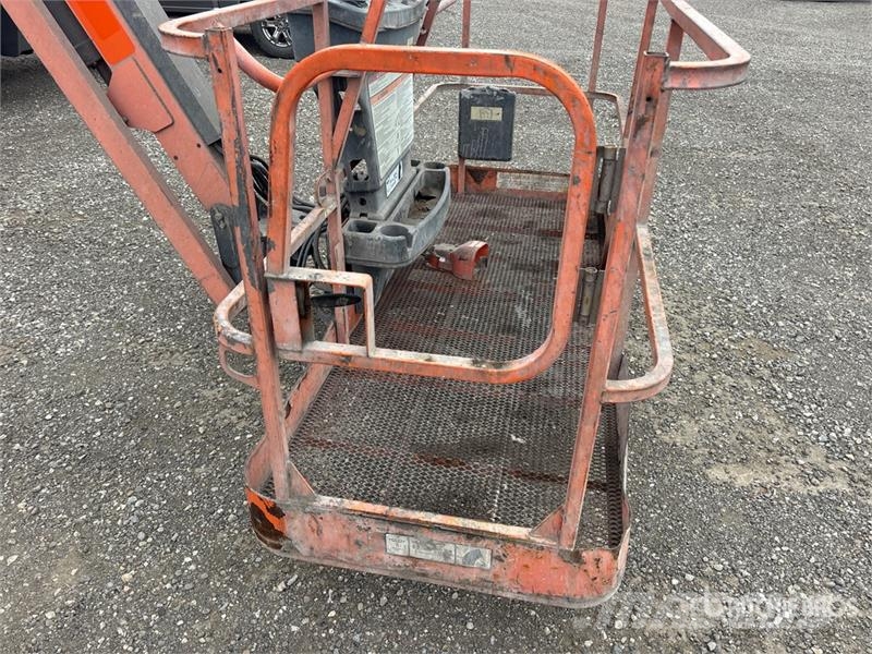 JLG 600AJ 4WD Diesel Articulating Boom Lift Knikarmhoogwerkers