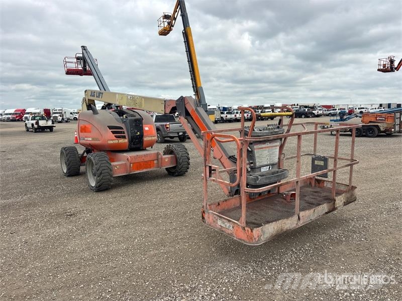 JLG 600AJ 4WD Diesel Articulating Boom Lift Knikarmhoogwerkers