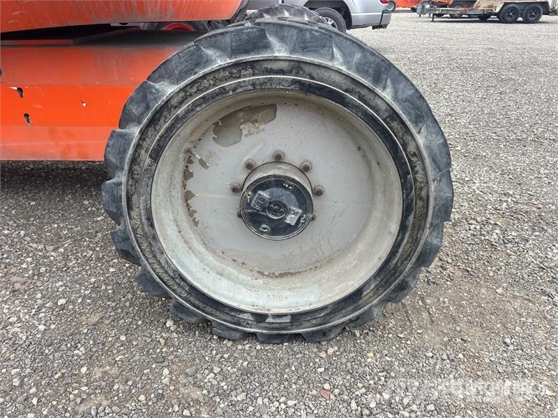 JLG 600AJ 4WD Diesel Articulating Boom Lift Knikarmhoogwerkers