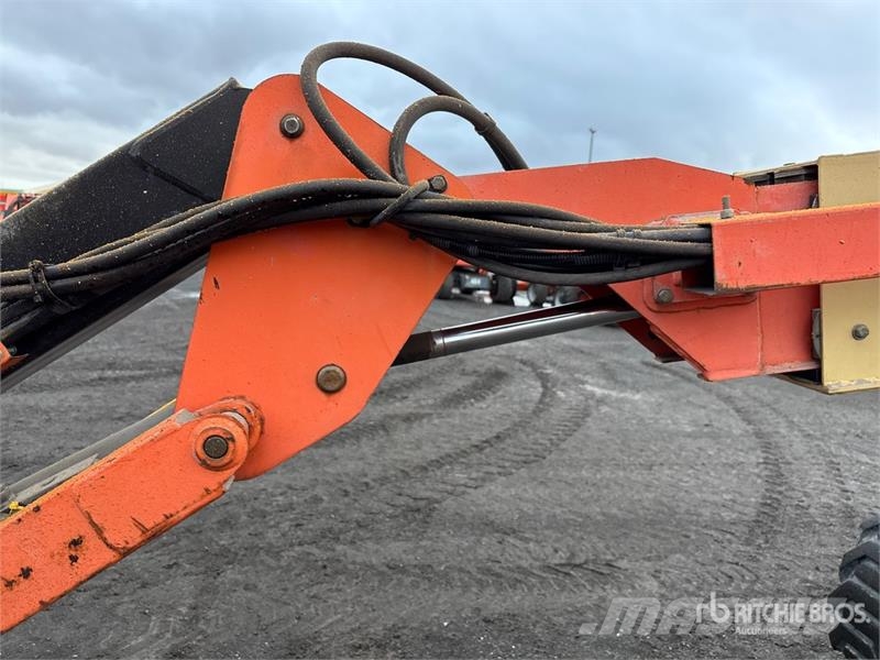JLG 600AJ 4WD Diesel Articulating Boom Lift Strēles pacēlāji