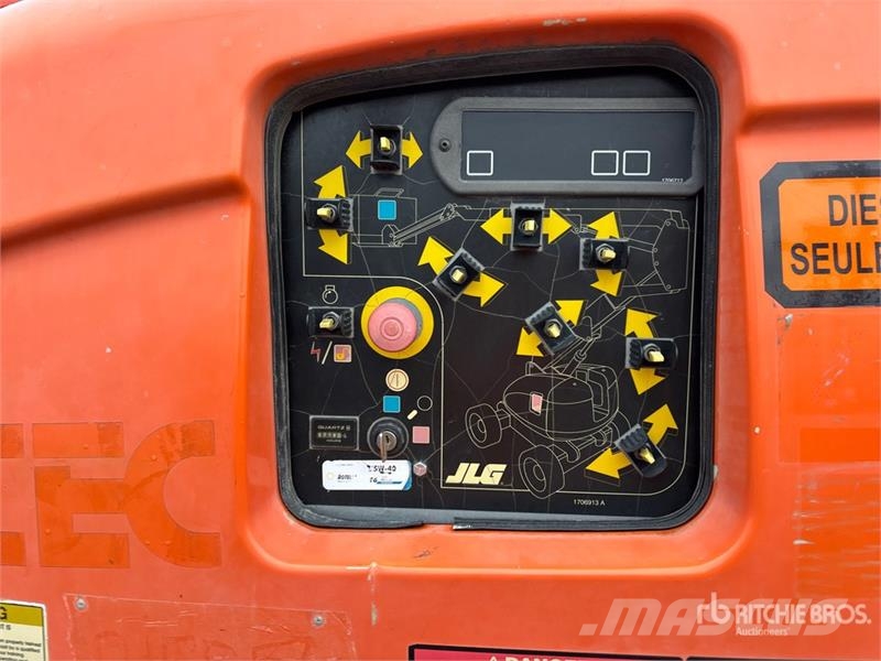 JLG 600AJ 4WD Diesel Articulating Boom Lift Strēles pacēlāji