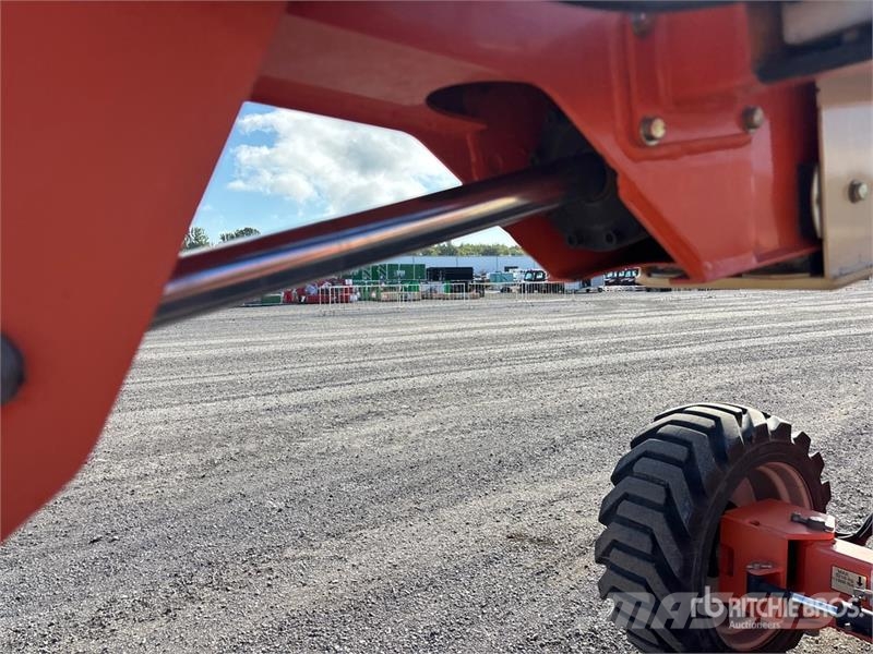 JLG 600AJ 4WD Diesel Articulating Boom Lift رافعات سلة مفصلية