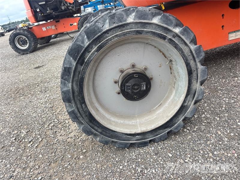 JLG 600AJ 4WD Diesel Articulating Boom Lift Knikarmhoogwerkers