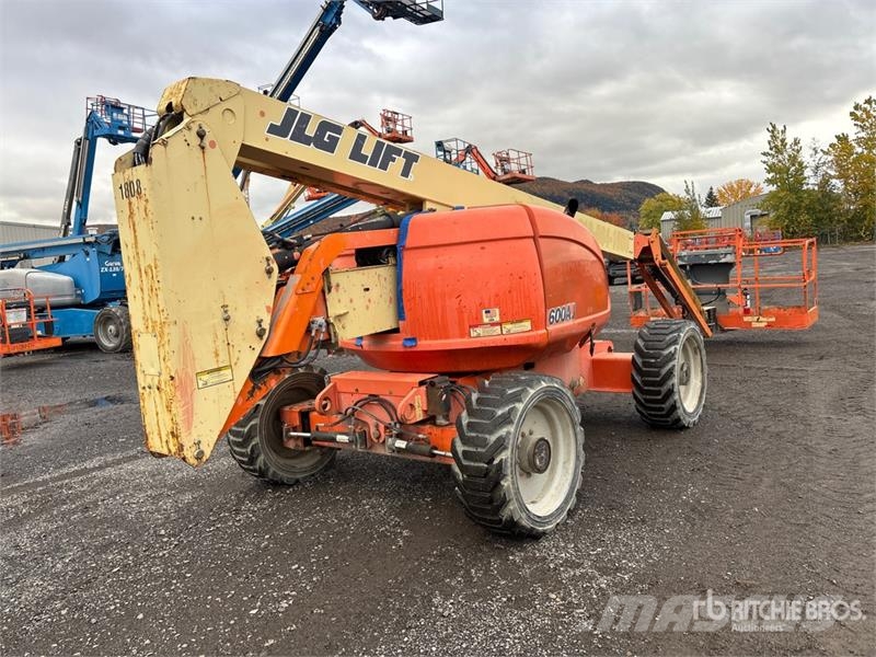 JLG 600AJ 4WD Diesel Articulating Boom Lift Strēles pacēlāji