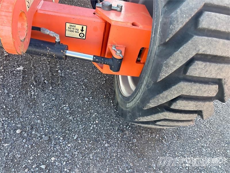 JLG 600AJ 4WD Diesel Articulating Boom Lift رافعات سلة مفصلية