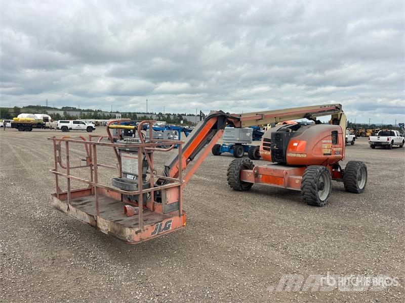 JLG 600AJ 4WD Diesel Articulating Boom Lift Knikarmhoogwerkers