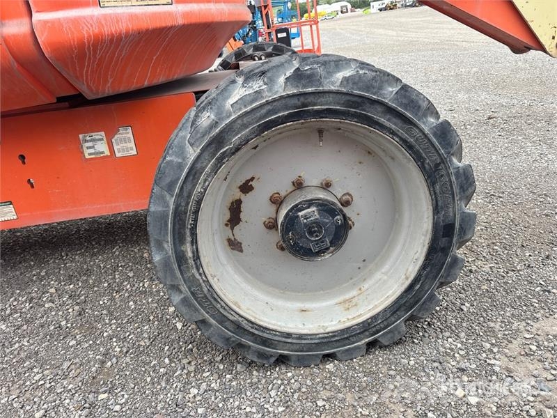JLG 600AJ 4WD Diesel Articulating Boom Lift Knikarmhoogwerkers